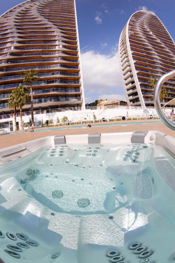 Sunset Waves Benidorm Julieta Vistas Al Mar Premium 200 Mt2 Con Jacuzzi En Terraza Apartment Ngoại thất bức ảnh