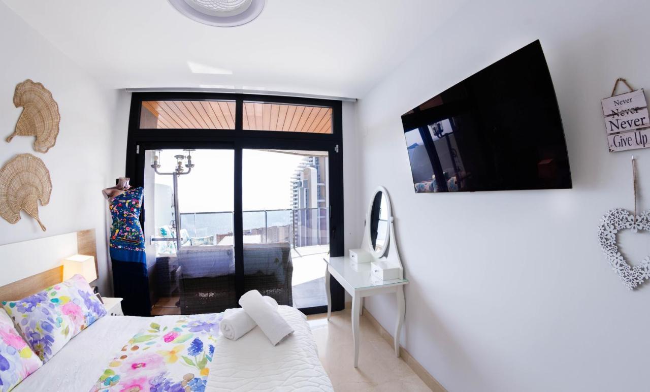 Sunset Waves Benidorm Julieta Vistas Al Mar Premium 200 Mt2 Con Jacuzzi En Terraza Apartment Ngoại thất bức ảnh