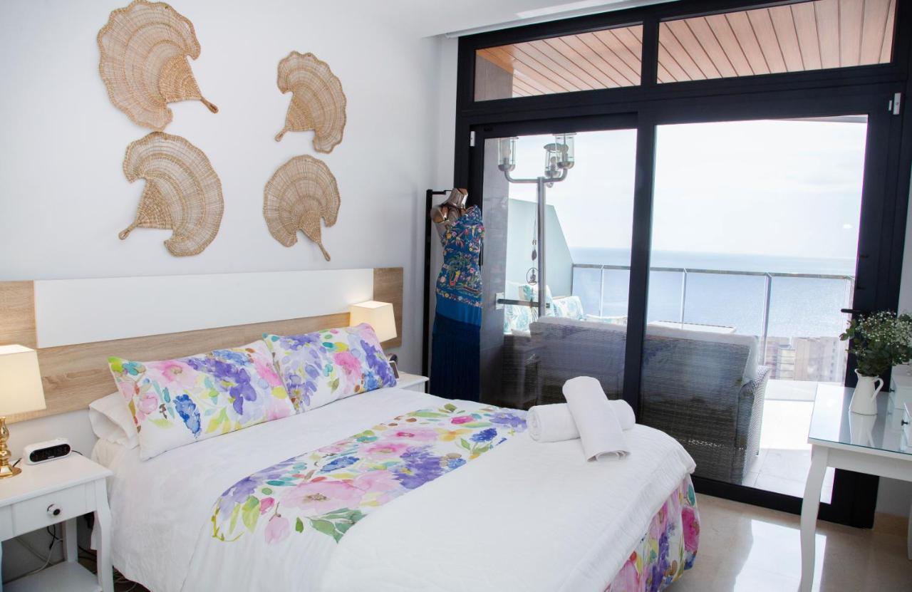 Sunset Waves Benidorm Julieta Vistas Al Mar Premium 200 Mt2 Con Jacuzzi En Terraza Apartment Ngoại thất bức ảnh